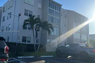 2851 Somerset Dr, Lauderdale Lakes, FL 33311 - Photo 39