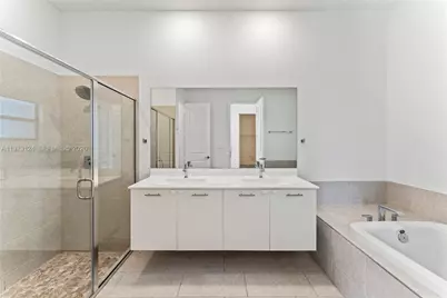 17564 SW 41st St, Miramar, FL 33029 - Photo 25