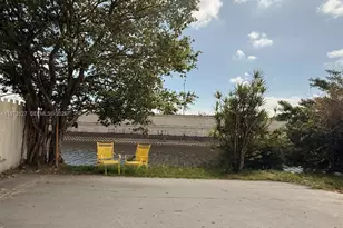 1281 NW 31st Ave, Miami, FL 33125 - Photo 5