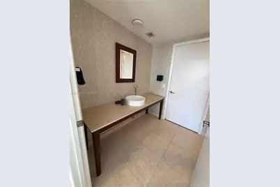 465 Brickell Ave #619, Miami, FL 33131 - Photo 29