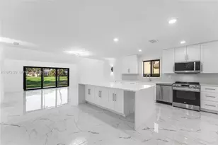 2007 Deer Creek Woodlands Way, Deerfield Beach, FL 33442 - Photo 9