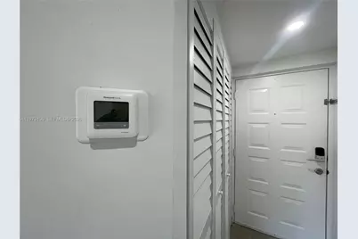 8290 Lake Dr #116, Doral, FL 33166 - Photo 29