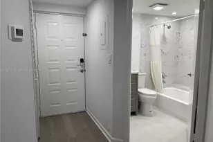 8290 Lake Dr, Doral, FL 33166 - Photo 5