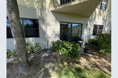 8290 Lake Dr #116, Doral, FL 33166 - Photo 27