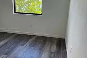 20564 NE 5th Pl, Miami, FL 33179 - Photo 19