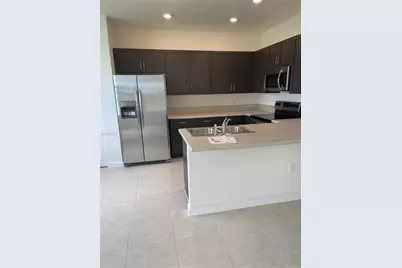 20564 NE 5th Pl, Miami, FL 33179 - Photo 17