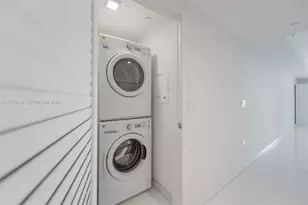 1010 Brickell Ave, Miami, FL 33131 - Photo 15