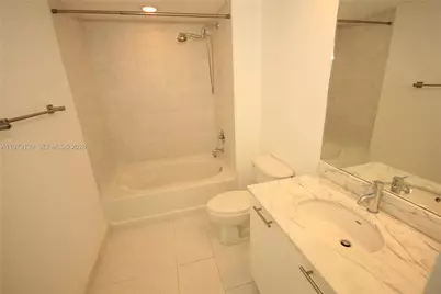 951 Brickell Ave #1409, Miami, FL 33131 - Photo 9
