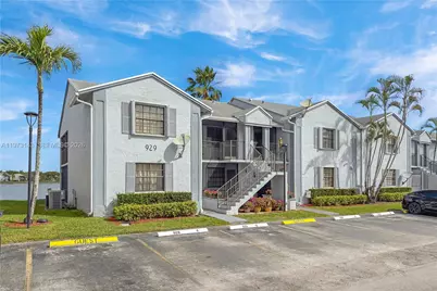 929 S Hamilton Dr #929E, Homestead, FL 33034 - Photo 1