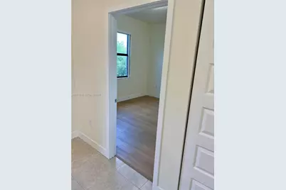 8031 NW 104th Ave #22, Doral, FL 33178 - Photo 5