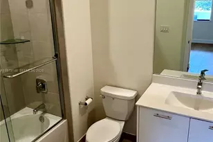 8031 NW 104th Ave, Doral, FL 33178 - Photo 13