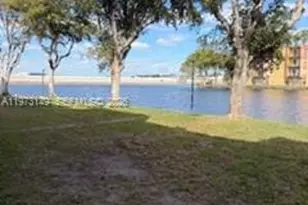 4719 NW 7th St, Miami, FL 33126 - Photo 15