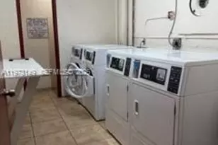 4719 NW 7th St, Miami, FL 33126 - Photo 13