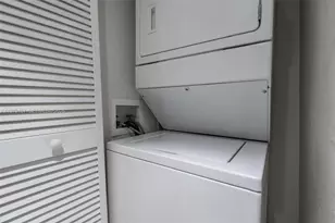 9539 Weldon Cir, Tamarac, FL 33321 - Photo 27