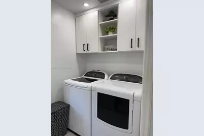 1801 NW 42nd St, Oakland Park, FL 33309 - Photo 15