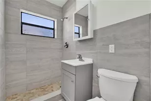 13390 NE 6th Ave, North Miami, FL 33161 - Photo 9