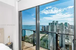 398 NE 5th St, Miami, FL 33132 - Photo 9