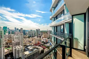 398 NE 5th St, Miami, FL 33132 - Photo 3