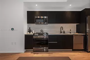 398 NE 5th St, Miami, FL 33132 - Photo 17