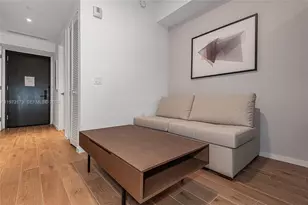 398 NE 5th St, Miami, FL 33132 - Photo 15