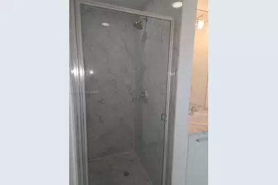 244 Biscayne Blvd #1510, Miami, FL 33132 - Photo 15