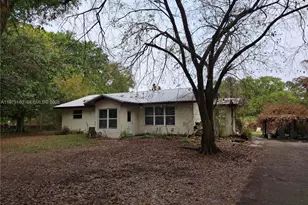 757 Woodland Blvd, Clewiston, FL 33440 - Photo 1