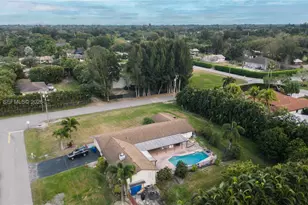 4801 SW 202nd Ave, Southwest Ranches, FL 33332 - Photo 27