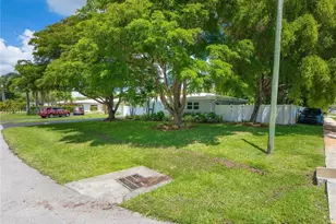 1791 NE 46th St, Oakland Park, FL 33334 - Photo 23