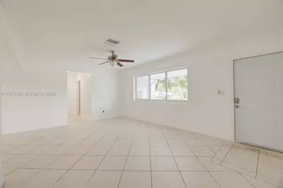 1791 NE 46th St, Oakland Park, FL 33334 - Photo 9