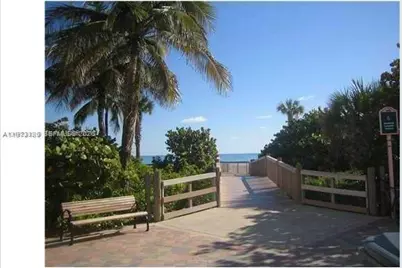 901 S Surf Rd #402, Hollywood, FL 33019 - Photo 7