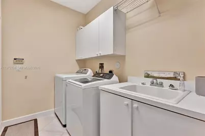 546 NW 118th Ter, Coral Springs, FL 33071 - Photo 25