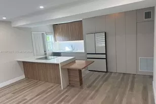 2341 NW 14th St, Miami, FL 33125 - Photo 5