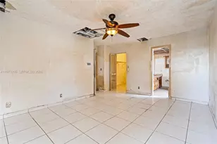 7389 NW 48th Pl, Lauderhill, FL 33319 - Photo 17