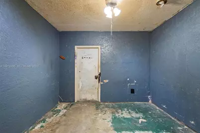 7389 NW 48th Pl, Lauderhill, FL 33319 - Photo 27