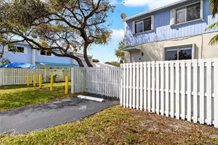 10274 SW 222nd St, Cutler Bay, FL 33190 - Photo 3