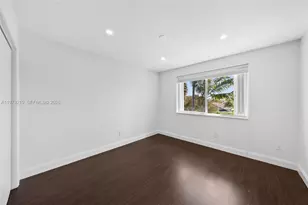 10274 SW 222nd St, Cutler Bay, FL 33190 - Photo 23