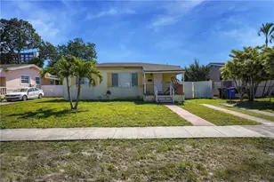 570 NE 169th St, North Miami Beach, FL 33162 - Photo 19