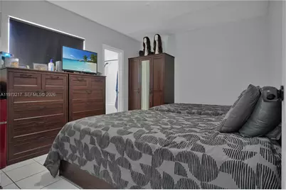 570 NE 169th St, North Miami Beach, FL 33162 - Photo 15