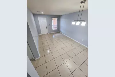 17005 SW 96th St #main, Miami, FL 33196 - Photo 5