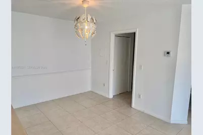 18324 NW 68th Ave #H, Hialeah, FL 33015 - Photo 9