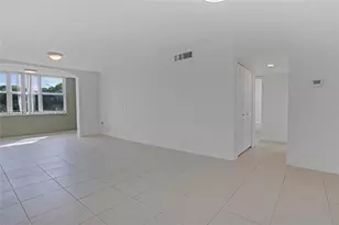 2850 Somerset Dr, Lauderdale Lakes, FL 33311 - Photo 7
