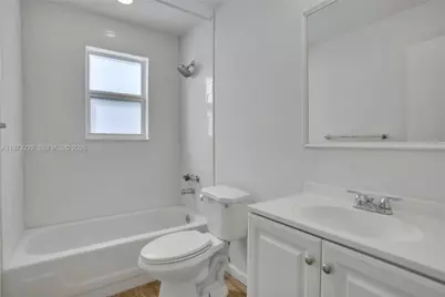 2850 Somerset Dr #414L, Lauderdale Lakes, FL 33311 - Photo 13