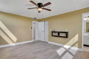 2850 Somerset Dr, Lauderdale Lakes, FL 33311 - Photo 9