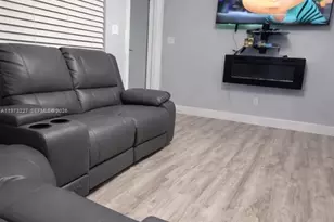 6305 Hayes St, Hollywood, FL 33024 - Photo 7