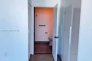 700 NE 25th St, Miami, FL 33137 - Photo 13