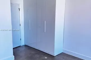 700 NE 25th St, Miami, FL 33137 - Photo 11