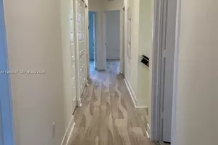 10521 NW 81st Terrace, Doral, FL 33178 - Photo 11