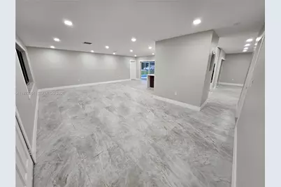 11761 NW 27th Ct, Plantation, FL 33323 - Photo 17