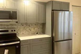 12800 SW 7th Ct, Pembroke Pines, FL 33027 - Photo 3