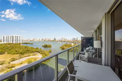 16385 Biscayne Blvd #1502, North Miami Beach, FL 33160 - Photo 1